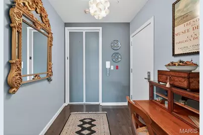 4545 Lindell Boulevard #20, Saint Louis, MO 63108 - Photo 6