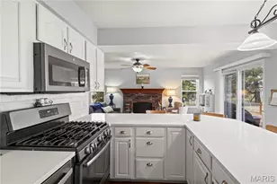 279 Aspen Village Dr, Ballwin, MO 63021 - Photo 12