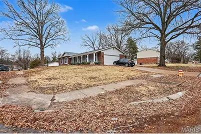 11720 Sheffield Drive, Florissant, MO 63033 - Photo 2
