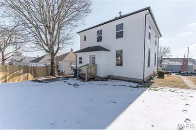 105 E Roosevelt Avenue, Union, MO 63084 - Photo 2