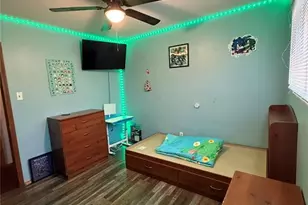 2670 Delaware Dr, Florissant, MO 63033 - Photo 8