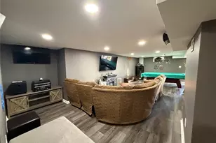 2670 Delaware Dr, Florissant, MO 63033 - Photo 20