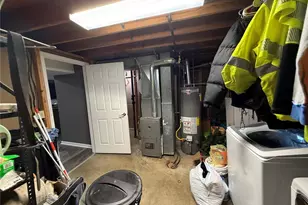 2670 Delaware Dr, Florissant, MO 63033 - Photo 22