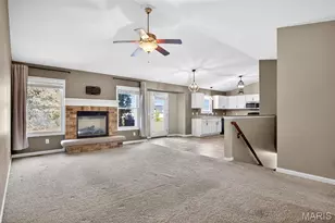 360 Rockport Dr, Troy, MO 63379 - Photo 4