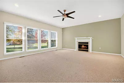 811 Wheaton Way, Creve Coeur, MO 63141 - Photo 8