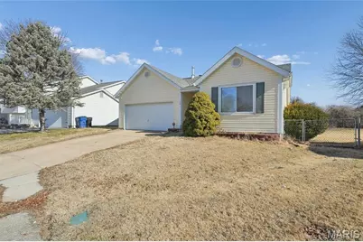 1203 Advance Drive, Florissant, MO 63031 - Photo 2