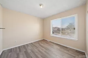 1203 Advance Dr, Florissant, MO 63031 - Photo 6