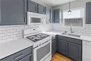 4381 Bristol View Ct, Saint Louis, MO 63129 - Photo 12