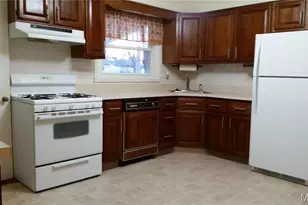 150 St Daniel Ln, Florissant, MO 63031 - Photo 2