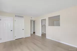 11218 St Shawn Ln, Saint Ann, MO 63074 - Photo 4