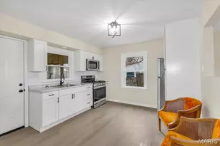 11218 St Shawn Ln, Saint Ann, MO 63074 - Photo 6