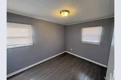 6042 Hancock Avenue, Berkeley, MO 63134 - Photo 10