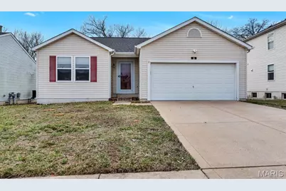 25 Bedford Way, Wentzville, MO 63385 - Photo 1