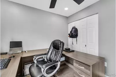 25 Bedford Way, Wentzville, MO 63385 - Photo 8