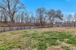 25 Bedford Way, Wentzville, MO 63385 - Photo 2