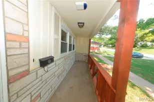 1005 Hawthorn Ave, Saint Charles, MO 63301 - Photo 2