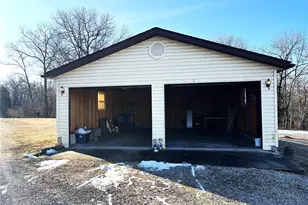 210 S Hwy Y, Shelbyville, MO 65565 - Photo 4