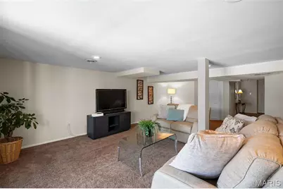 2042 Kentmore Lane, Chesterfield, MO 63017 - Photo 30