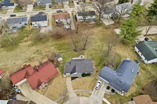 11950 Meadow Grove Ct, Maryland Heights, MO 63043 - Photo 2