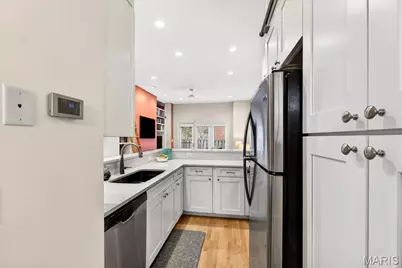 4303 Laclede Avenue #D, Saint Louis, MO 63108 - Photo 14