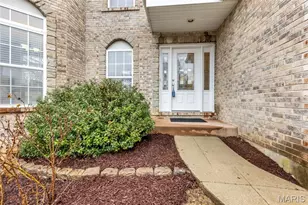 9 Pointer Ct, Lake Saint Louis, MO 63367 - Photo 2