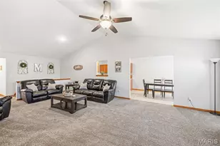 1029 Pin Oak Dr, Warrenton, MO 63383 - Photo 10