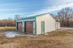 27327 Harrill Ln, Lebanon, MO 65536 - Photo 4