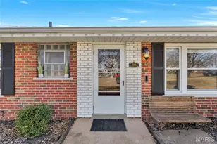 9955 Box Elder Ct, Saint Louis, MO 63123 - Photo 4