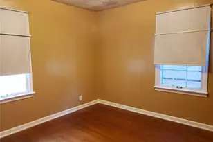 6717 Thurston Ave, Saint Louis, MO 63134 - Photo 2