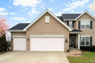 704 Julia Elizabeth Dr, Wentzville, MO 63385 - Photo 1