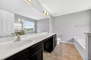 704 Julia Elizabeth Dr, Wentzville, MO 63385 - Photo 38