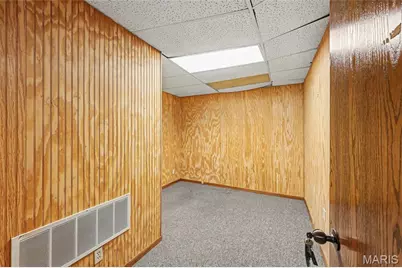 [Address not provided], Farmington, MO 63640 - Photo 32