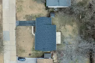 11152 Port Royal Dr, Saint Louis, MO 63146 - Photo 34