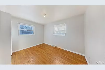 1200 Baron Avenue, Spanish Lake, MO 63138 - Photo 6