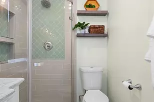 8925 Argyle Ave, Overland, MO 63114 - Photo 20