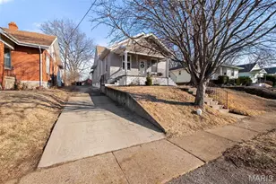 8925 Argyle Ave, Overland, MO 63114 - Photo 2
