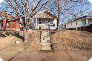 8925 Argyle Ave, Overland, MO 63114 - Photo 1