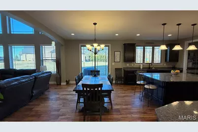 6107 Knights Table Court, Saint Charles, MO 63304 - Photo 12