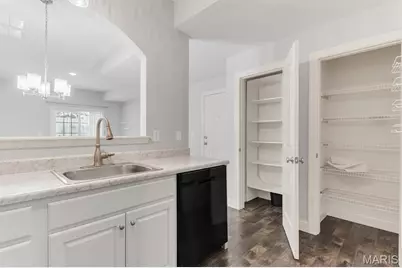 6401 Brookfield Court #102, Unincorporated, MO 63129 - Photo 8