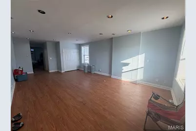 1719 Iowa Avenue, Saint Louis, MO 63104 - Photo 2
