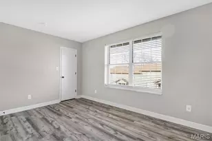 10510 Briston Ct, Saint Louis, MO 63114 - Photo 16