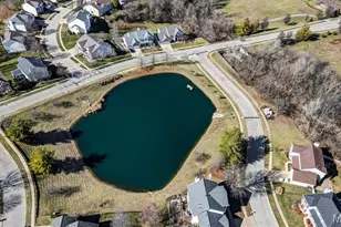 2088 Avalon Ridge Cir, Fenton, MO 63026 - Photo 44