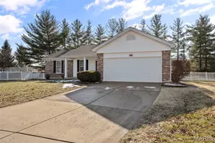 20 White Chapel Ct, O'Fallon, MO 63368 - Photo 2