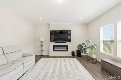 368 Cottage Grove Drive, Wentzville, MO 63385 - Photo 8