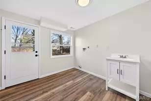 12320 Missile Ln, Florissant, MO 63033 - Photo 18