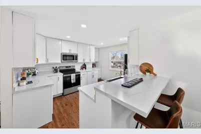 12320 Missile Lane, Florissant, MO 63033 - Photo 8