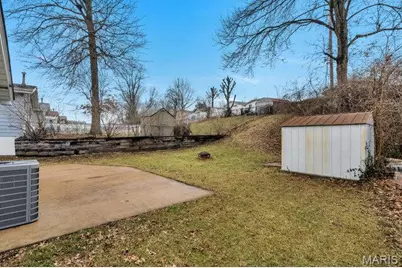 312 Ballwin Avenue, Ballwin, MO 63021 - Photo 40