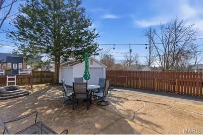 8628 Charlton Lane, Saint Louis, MO 63123 - Photo 10