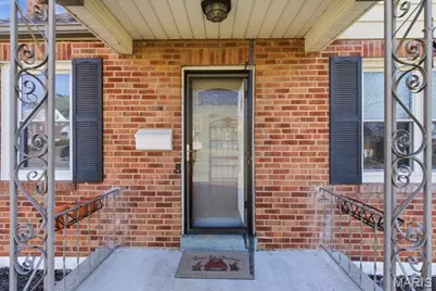8628 Charlton Lane, Saint Louis, MO 63123 - Photo 2