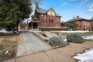 5257 Lindell Blvd, Saint Louis, MO 63108 - Photo 2